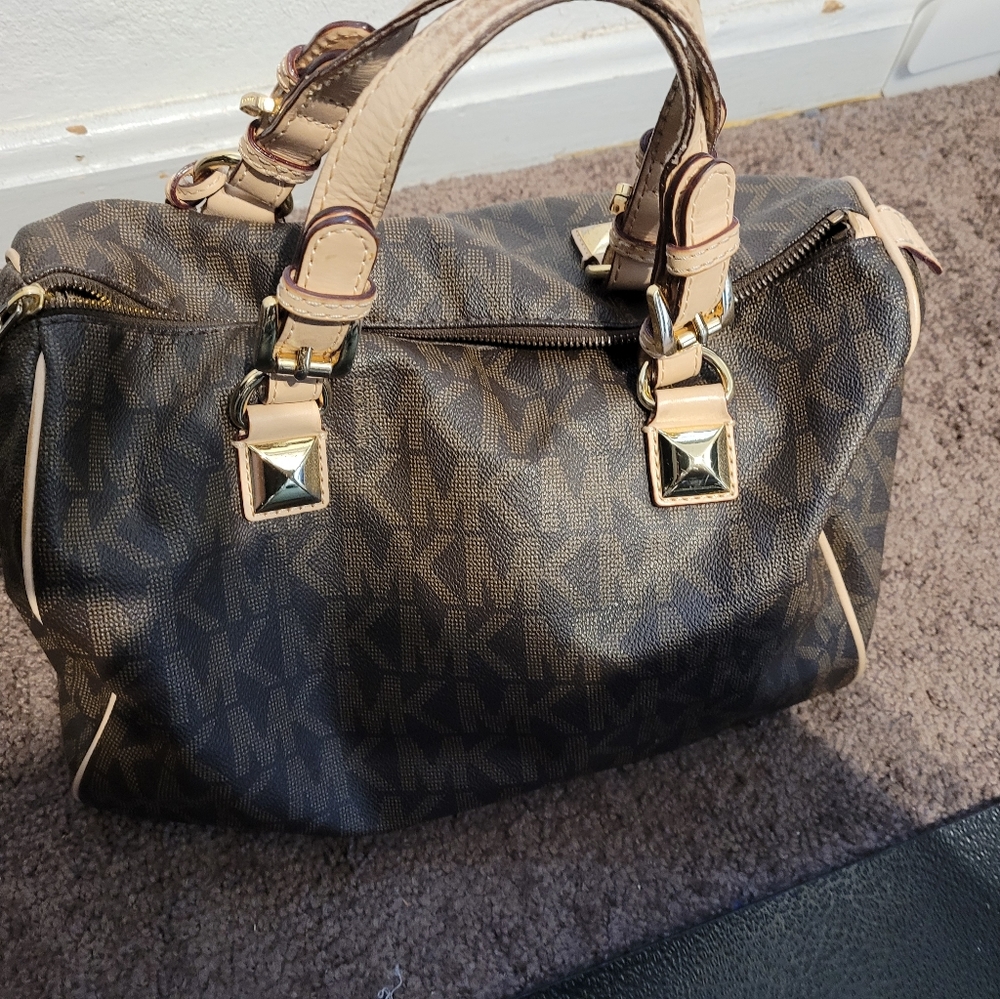 MK Signature Duffle Purse w/wallet&makeup bag